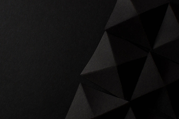 Абстрактный черный по диагонали фон с геометрическими фигурами - Фото, изображение