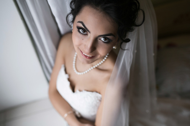 Vorbereitung der entzückenden Braut. - Foto, Bild