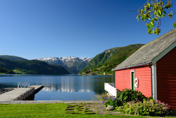 A boathouse fjord megtekintése - Fotó, kép