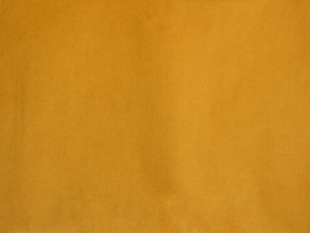Para el fondo de diseño marrón de cartón ondulado textura de fondo. Cartón de papel marrón con color suave. Textura de cartón ondulado marrón es útil como fondo. - Foto, imagen