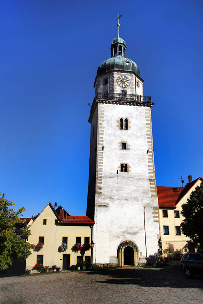 Nikolai Church Tower, una iglesia fortificada románica del siglo XIII en Altenburg, Turingia, Alemania - Foto, Imagen