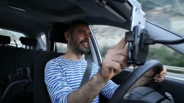 Korzystanie z telefonu podczas jazdy - Materiał filmowy, wideo