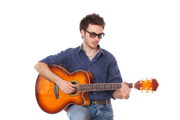 Young Man Playing Guitar - Foto, afbeelding