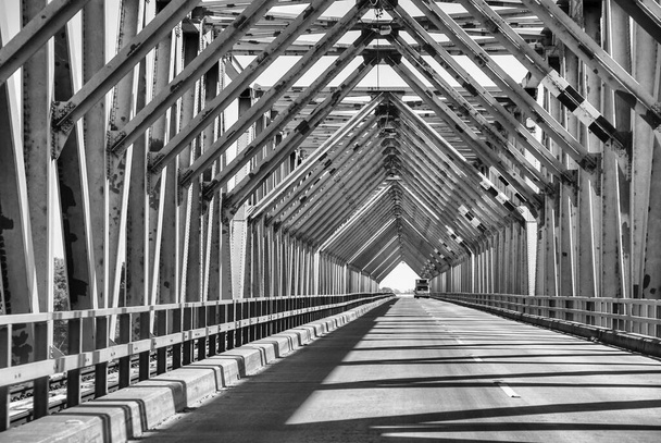 Ponte de metal em Queensland de Airlie Beach a Ayr. - Foto, Imagem