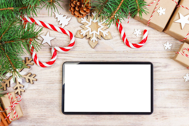 Modèle de maquette de tablette numérique pour la présentation de l'application de Noël ou la promotion du site Web
. - Photo, image