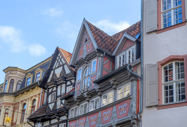 Ημιξύλινα σπίτια στην πλατεία της αγοράς του Quedlinburg, Σαξονία-Άνχαλτ, Γερμανία - Φωτογραφία, εικόνα