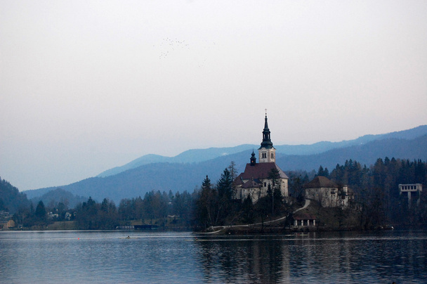 Nagyboldogasszony templom, a tó Bled, Szlovénia - Fotó, kép