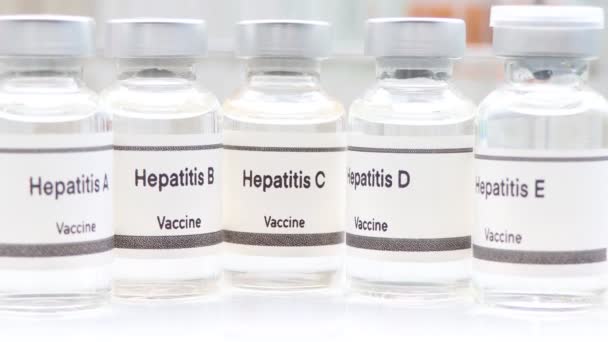 Vaccin contre l'hépatite en flacon, immunisation et traitement de l'infection, expérience scientifique - Séquence, vidéo