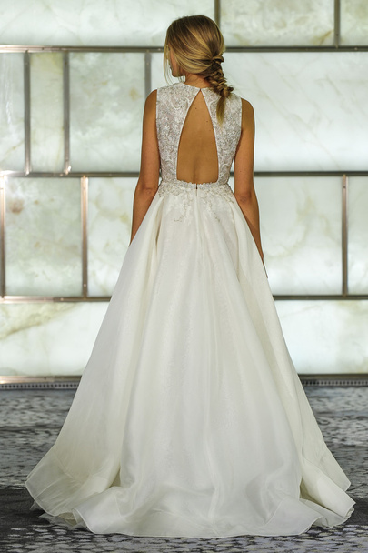 RIVINI during Fall 2015 Bridal Collection - Foto, Imagen