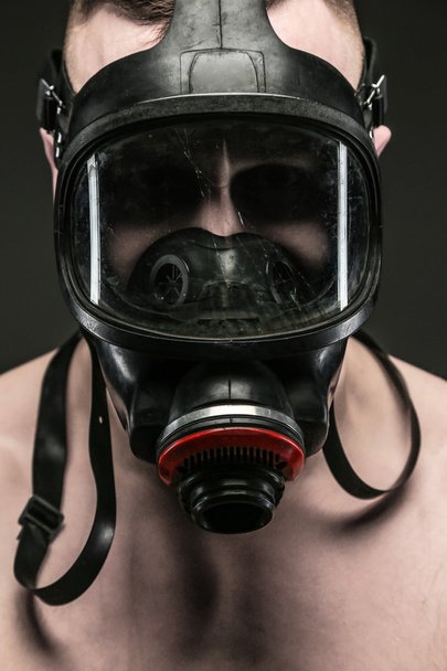 Προσωπογραφία άνδρα, μάσκα οξυγόνου - Φωτογραφία, εικόνα