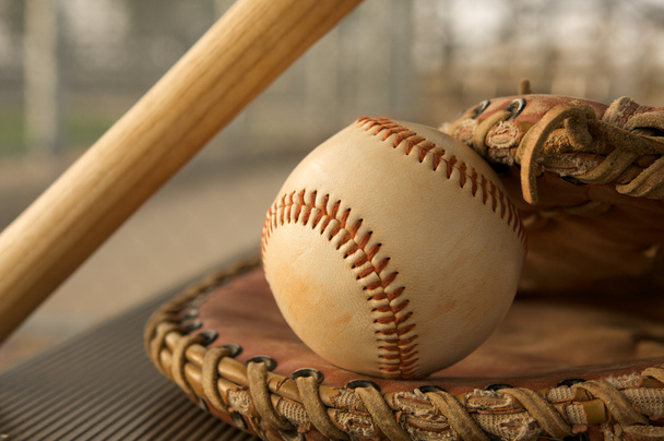 Baseball dans un gant
 - Photo, image