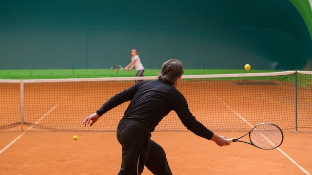 escola de tênis ao ar livre
 - Foto, Imagem