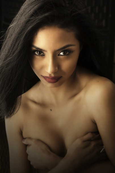 Beautiful exotic young woman - Foto, Imagen