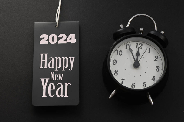 2024 Mutlu Yıllar. Mutlu yıllar. Dijital pazarlama kavramları, iş ekibi ve hedefleri ile 2024 plan - Fotoğraf, Görsel