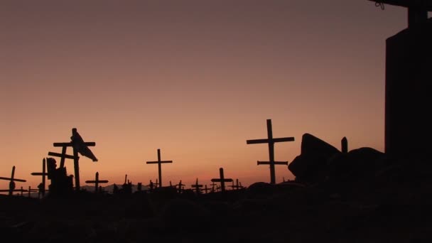 Alter Friedhof bei Sonnenaufgang - Filmmaterial, Video
