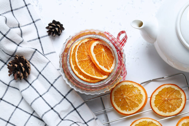 Сушеный апельсин, концепция вкусных сухофруктов - Фото, изображение