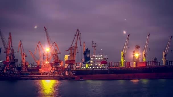Přístav lodí Sea (čas kola) - Záběry, video