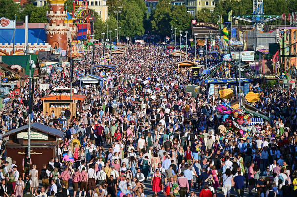 Oktoberfest em Munique, Baviera - o maior festival folclórico do mundo - Foto, Imagem