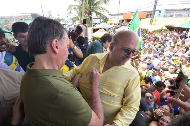 NATAL (RN), Brazil 02 / 12 / 2023 - Ο πρώην πρόεδρος της Βραζιλίας, Jair Bolsonaro, παίρνει τον τίτλο του πολίτη στο Parnamirim-RN και τελειώνει περιοδεία της πολιτείας στο Νατάλ, μαζί με τη σύζυγό του Michelle Bolsonaro, σε μια εκδήλωση PL Mulher. (ΣΤ - Φωτογραφία, εικόνα