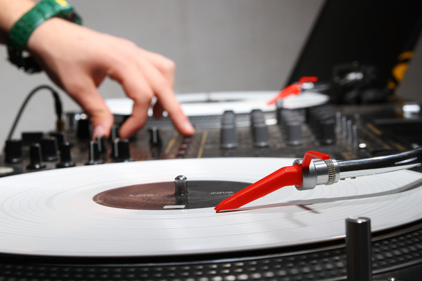 Hands of a DJ playing music from vinyl - Zdjęcie, obraz