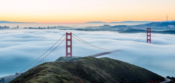 Χρυσής ώρας στο Golden Gate Bridge - Φωτογραφία, εικόνα