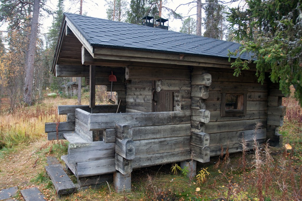Esterno della tradizionale sauna finlandese nella foresta di Taiga
 - Foto, immagini