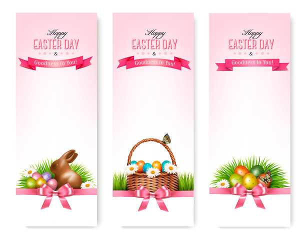 Happy Easter banners. Colorful Easter eggs and green grass. Vect - ベクター画像