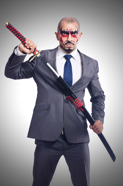 Бизнесмен с мечом
 - Фото, изображение