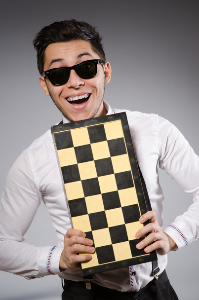 Joueur d'échecs drôle avec plateau - Photo, image