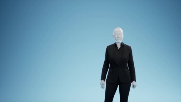 Stüdyodaki Cyborg. Siyah takım elbiseli kadın robot. Robotlaştırma kavramı, insan işçiliğinin değişimi. Robotlar işleri işgal eder. Gerçekçi sayborg yüz, 3 boyutlu canlandırma.. - Video, Çekim