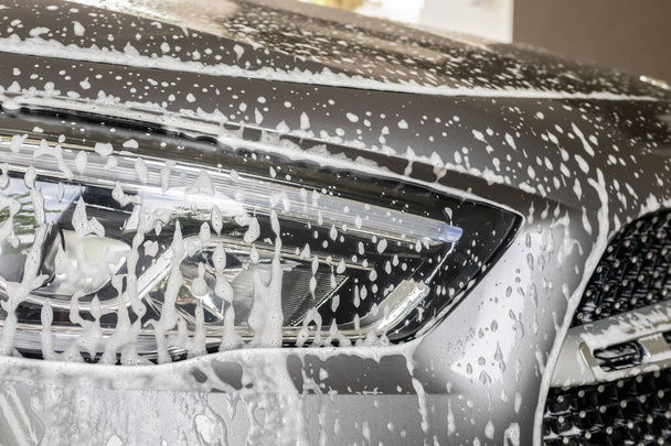 limpeza do carro e lavagem com sabão de espuma - Foto, Imagem