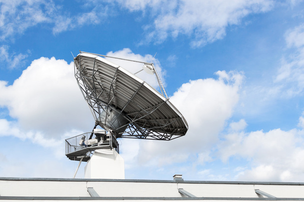 Satelitní komunikace parabolické radarové antény nebo astronom - Fotografie, Obrázek