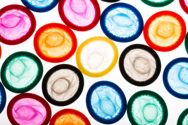prezerwatywy w różnych kolorach - Zdjęcie, obraz