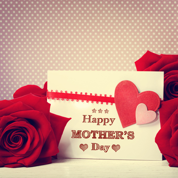 Happy Mothers Day message with roses - Photo, image