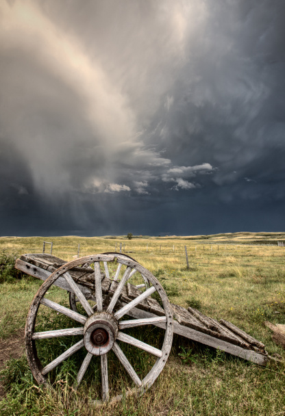 régi prairie kerék kosár saskatchewan - Fotó, kép