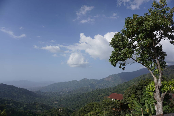 Schöner Aussichtspunkt in der Nähe von Minca, Kolumbien 2020 - Foto, Bild
