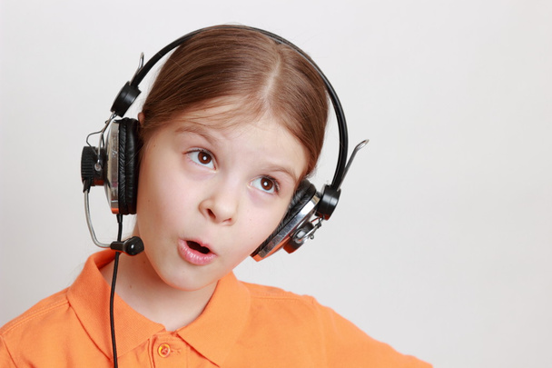 Active kid singing - Foto, afbeelding