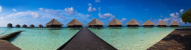 Vista panorámica del bungalow de Maldivas
 - Foto, imagen