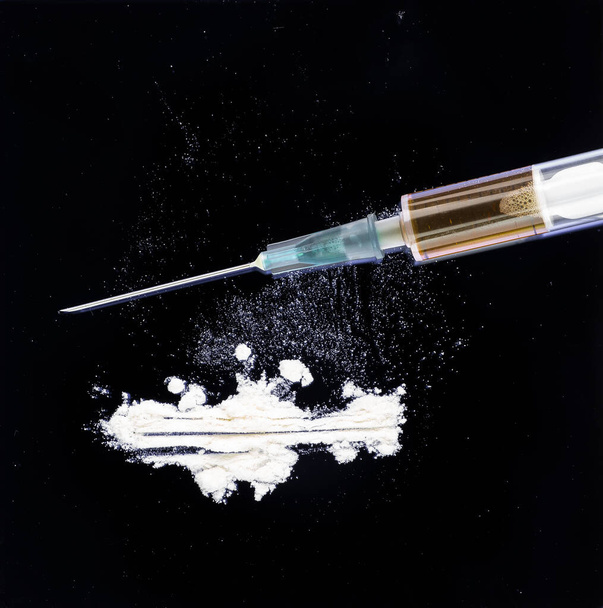 Наркотики, кокаїн, героїн, наркомани - Фото, зображення