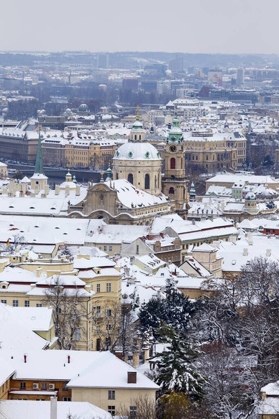 Snowy Prague City from Hill Petrin, Cseh Köztársaság - Fotó, kép