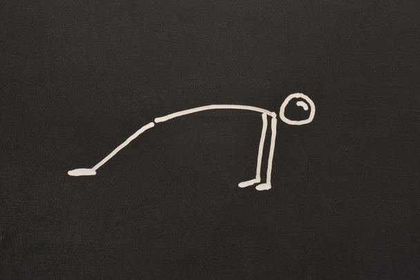 pose de yoga sur tableau noir
 - Photo, image