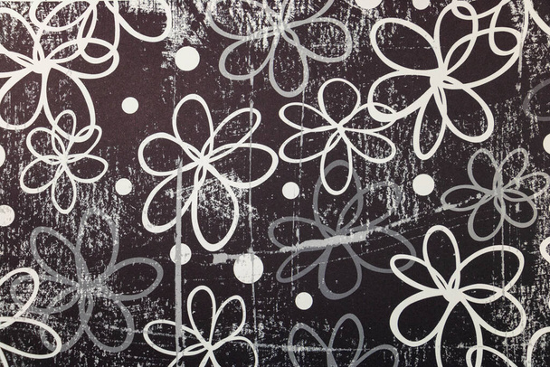 Графический ресурс, белые цветы на черном фоне, в стиле ромашки - Фото, изображение