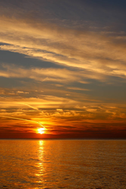 Východ slunce na pobřeží Černého moře v Kobuleti, Gruzie - Fotografie, Obrázek