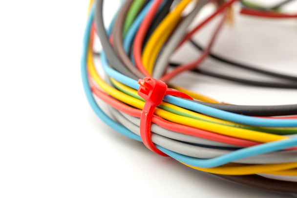 Manojo de cables de colores
 - Foto, imagen