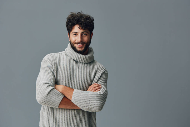 Man cheerful attractive lifestyle cool studio smile background person fashion positive casual male handsome white expression guy face beard portrait confident happy young adult - Photo, Image