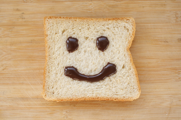 Szczęśliwy twarz chleb - Zdjęcie, obraz