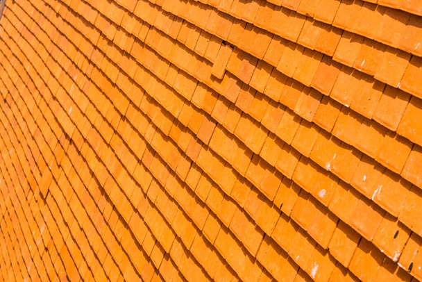 Zbliżenie ceramiczne dachu, Tajlandia. - Zdjęcie, obraz