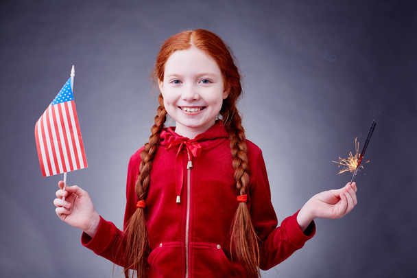 Tyttö Amerikan lippu
 - Valokuva, kuva