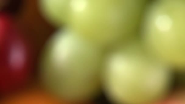 μπολ γεμάτο φρούτα - Πλάνα, βίντεο