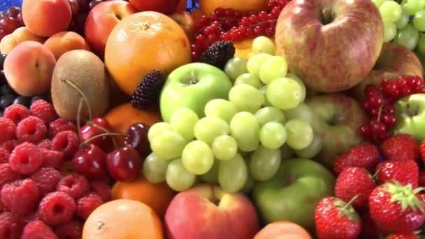 Diverse vruchten op plaat - Video